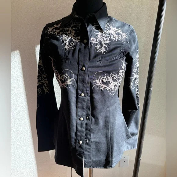 Roper Black Button-Up Shirt with Beige Embroidery🖤 - Picture 1 of 9